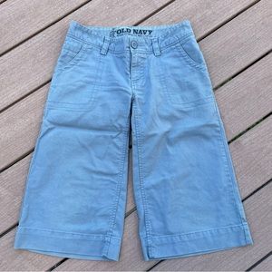 Old Navy wide leg capri pants